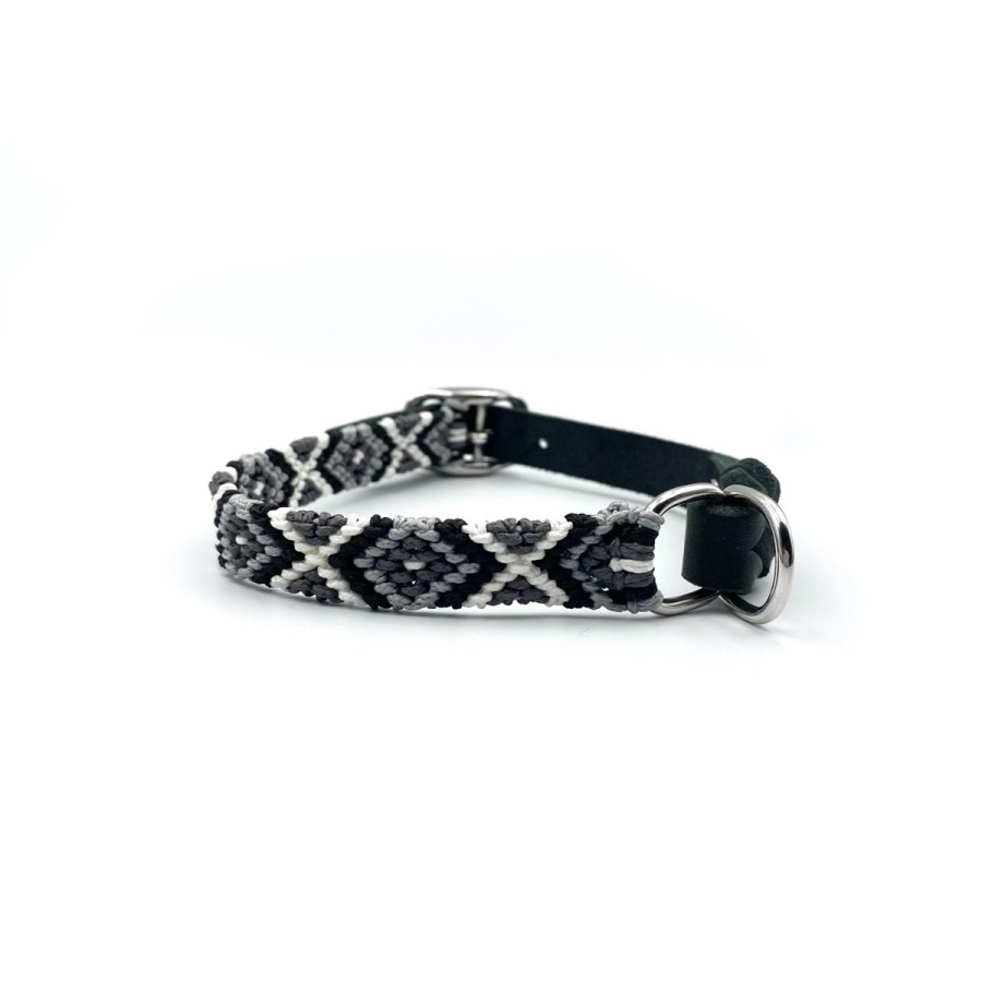 Freundschafts-Halsband „Tao“ – Schwarz-Grau mit Fettleder & Silberbeschlägen Freundschafts-Halsband „Tao“ – Schwarz-Grau mit Fettleder & Silberbeschlägen